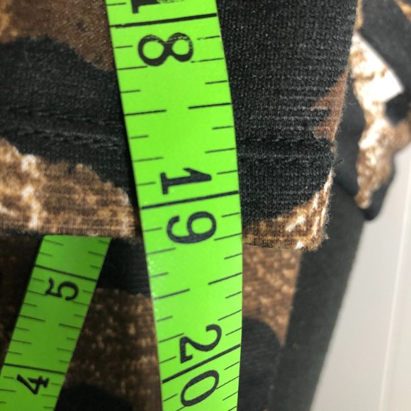 Womens Dress. Size large - Picture 8 of 8